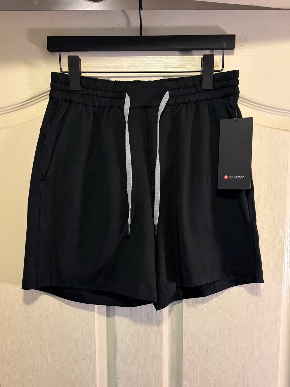 Lululemon Men’s “Soft Jersey” Short 5” Inseam (S) *SOLD OUT AT LULU* - Picture 9 of 13